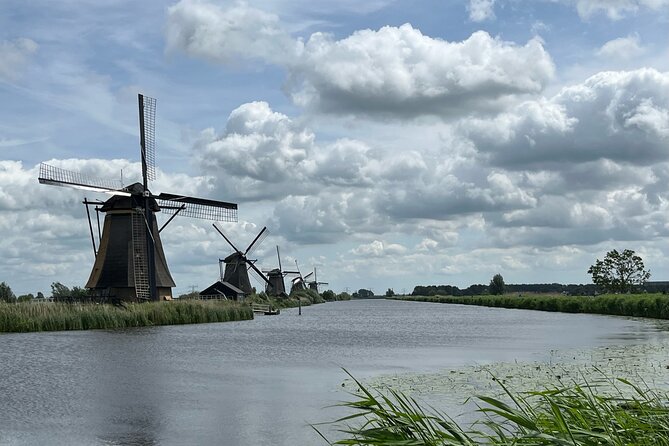 Kinderdijk Windmills, Delft City & Delft Blue Factory Visit - Should you book Kinderdijk and Delft Blue together?