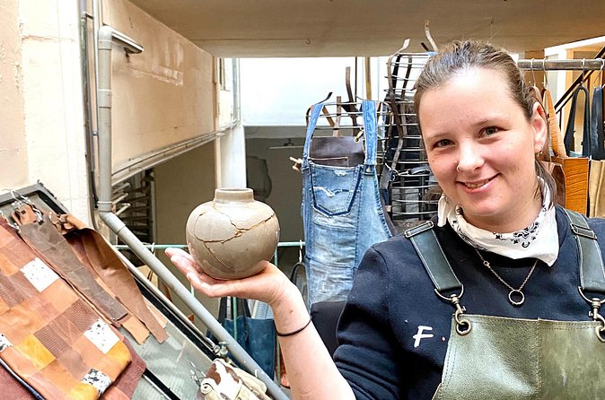 Kintsugi Workshop "The art of Imperfection" - Instructor Annelies and what small-group teaching changes