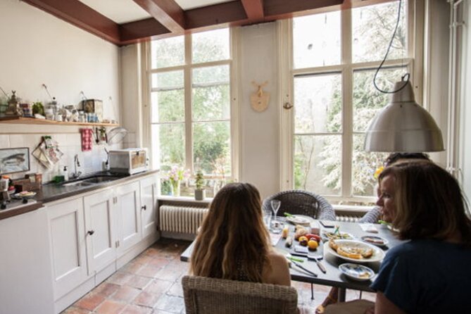 Learn to Make Dutch Pancakes in a Beautiful Amsterdam Canal House - How the morning flows in real life (not just theory)