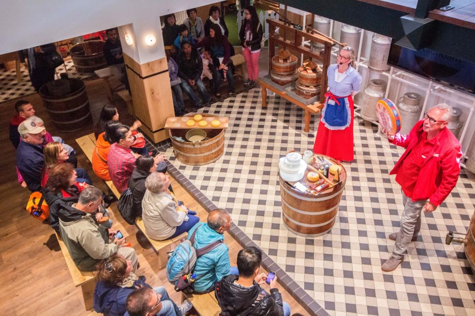 Marken, Volendam and Edam: Private Full-Day Tour - Should you book the Marken, Volendam and Edam private full-day tour?