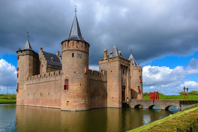Northern Highlights Tour: visit 4 magnificent places from Amsterdam - Guide quality: local English help in a tight group