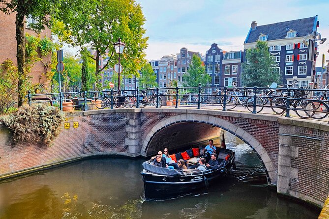 Private 90 Minute Amsterdam Canal Belt Exploration Cruise - Key reasons this cruise feels worth the money