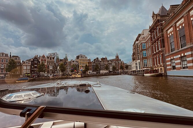 Private All-Inclusive Cruise with Captain - A 90-minute Amsterdam canal sail with a route you can shape
