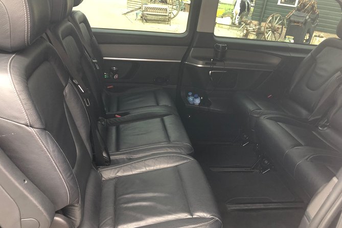 Private Amsterdam Departure Transfer to AMS Schiphol Airport - Luggage rules: how many bags you can bring