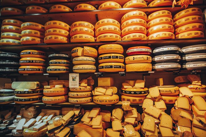 Private Amsterdam Food Tour with Local - Stop 3: Noordermarkt and Dutch apple pie on market day