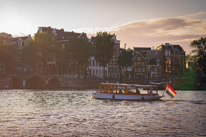Private Boat Tour Amsterdam - 90 Min incl. welcome drink on historic saloon boat - Getting to Oosterdokskade 8 and Timing Your Day