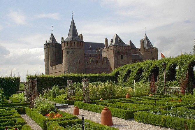 Private day trip to the Dutch castles from Amsterdam - Dutch castles day trip from Amsterdam: why this pairing works