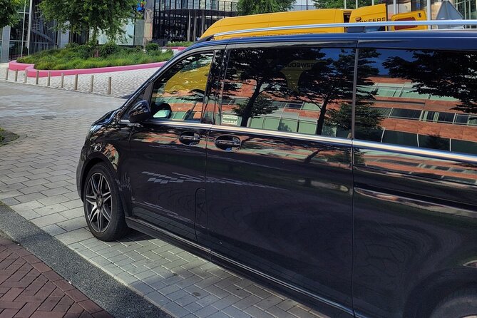 Private Departure Transfer: Schiphol Airport Amsterdam - How Private Really Works: No Sharing, English Support, and Luggage Limits