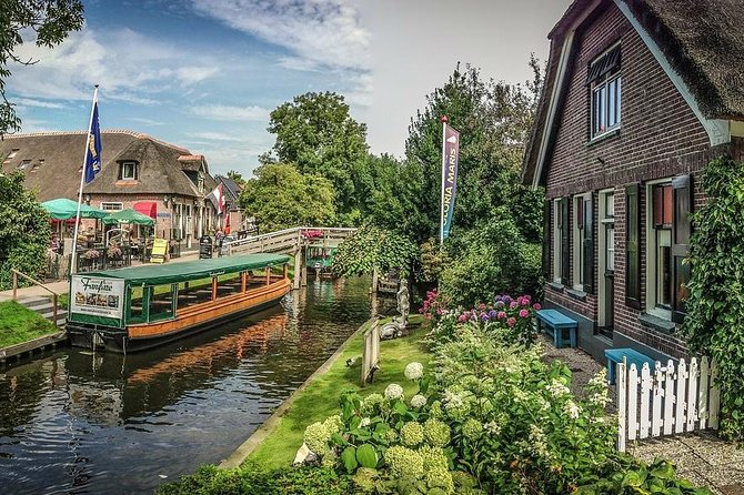 Private Giethoorn & Zaanse Schans Windmills Sightseeing Tour from Amsterdam - Why this private Amsterdam day trip feels different