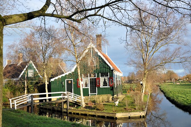 Private Guided Half Day Tour in Zaanse Schans from Amsterdam - Arriving at Zaanse Schans: where the mills sit in real work life