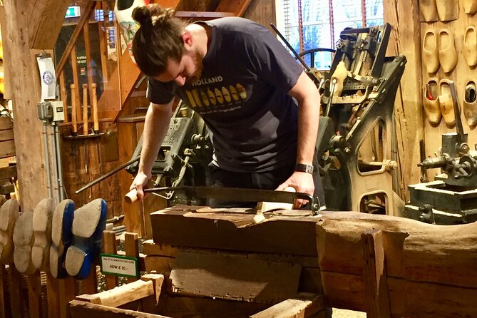 Private Guided Half Day Tour in Zaanse Schans from Amsterdam - Henry Willig cheese tasting: Gouda and Edam that feel like a lesson