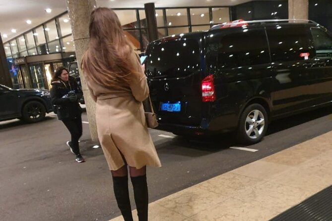 Private Minivan transfer to Rotterdam - Price and Value: When This Transfer Makes Financial Sense
