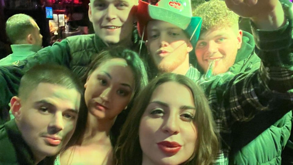 Private Red Light Tour City Center with Beer Maid Guide - The 4-Bars Plan: Free Shots, Bar Shows, and Group Games