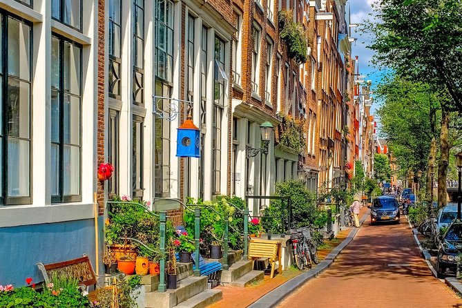 Private Tour: Amsterdam City Walking Tour and Canal Cruise - The Van Gogh Museum is passed, not visited