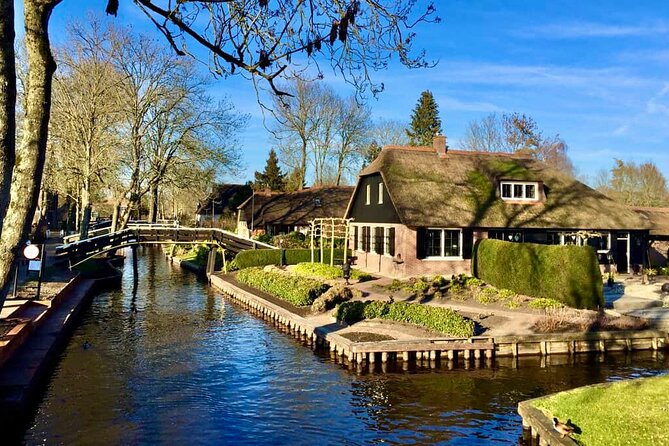 Private Tour to Giethoorn with boat and Zaanse Schans windmills - Weather, timing, and what to pack for a smooth day