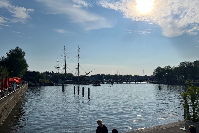 Private Walking Tour of Amsterdam - A red-light-to-Rembrandt walk in two hours
