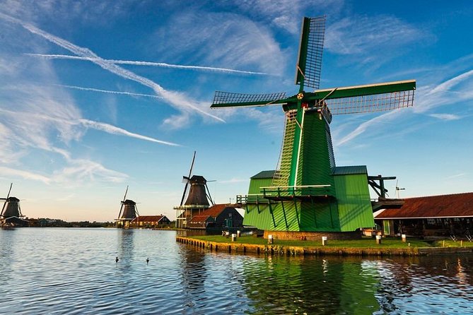 Private Zaanse Schans & Volendam Tour: Windmills, Cheese & Clogs - How Zaanse Schans + Volendam works as a single Dutch day