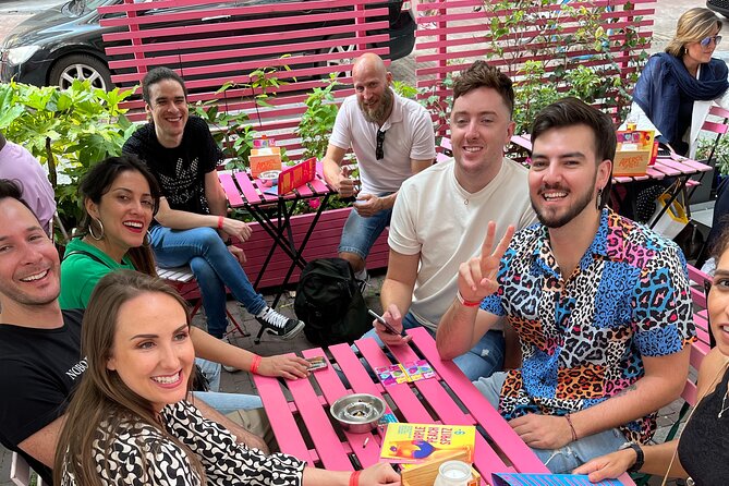 Rainbow Bar Stroll: Sashay through Amsterdam - Stop 2: The first guided intro (15 minutes) and setting the party pace