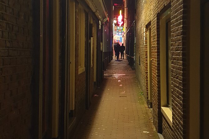 Red Light District Tour by Locals, Small Group (approx 4) - Who should book this tour (and who should think twice)