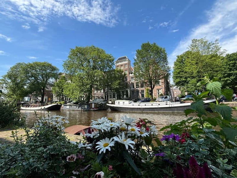 REDKULT: Red Light District & Historical City Center - Timing, pacing, and what to bring (especially for Amsterdam weather)