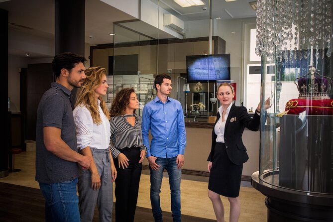 Royal Experience - Private Tour in World's Oldest Diamond Polishing Factory - Royal 201: the patented cut lesson (and the facet comparison that clicks)