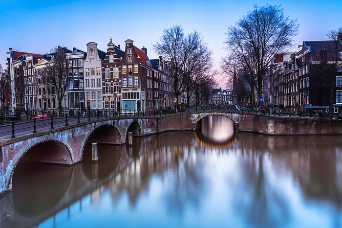 Schiphol Amsterdam Airport Private Arrival Transfer - Flight Tracking, Not Just a Guess-and-Wait System