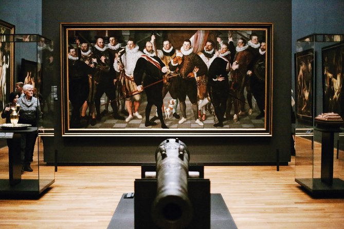 Skip-the-line Rijksmuseum & Rembrandt House Semi-Private 8ppl Max - Bloemenmarkt and the Munttoren: Flower Market + Medieval Gate Remnant