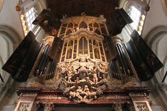 Skip-the-line Royal Palace of Amsterdam Private Guided Tour - Inside Nieuwe Kerk: Timed Entry for the Exhibition Slot