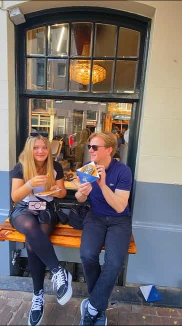 Skipping Lines & Sipping Beers: A History Tour of Amsterdam - Meeting Points and How the 13:30 vs 16:00 Timing Changes the Day