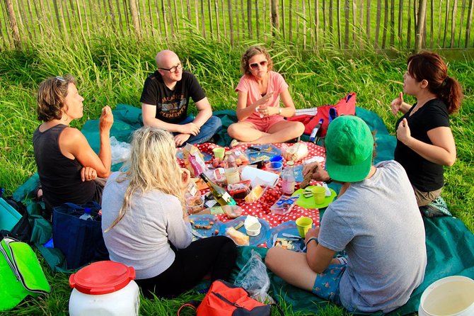 Small-Group Guided Sunset Canoe Tour in Waterland with Dinner - Waterland at 5 pm: why this sunset canoe feels different