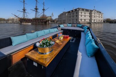 Small-Group Luxury Canal Cruise with Local Skipper - Stop by the Anne Frank Huis area from the canal