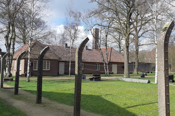 Small Group Tour to Nazi WWII concentration camp from Amsterdam - How the Guide and Audio Work Together