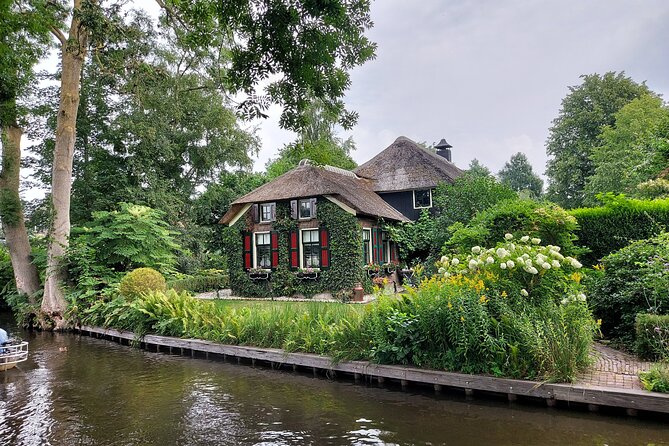 Small-Group Tour to Windmills & Giethoorn with boat tour - A windmills-and-canals day that actually feels like a break