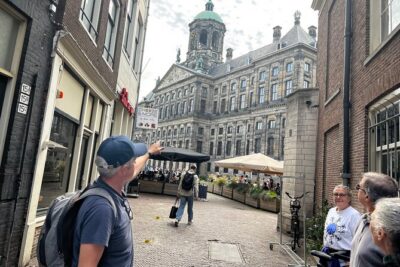 Small Group Walking Tour in Amsterdam with Friendly and Fun Guide - The guide makes or breaks a walking tour, and this one delivers
