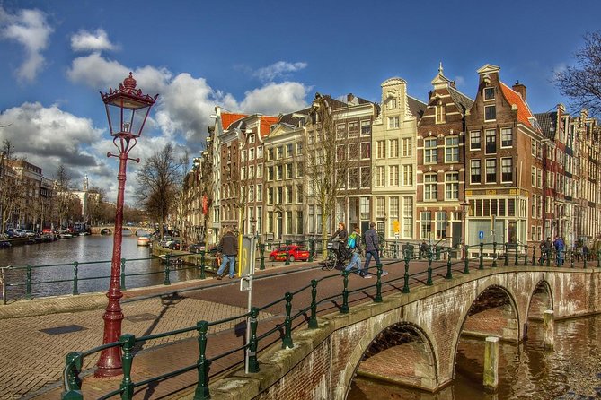 Taxi from a hotel in Amsterdam to the cruise port in Amsterdam - The Mercedes Ride: Comfort Perks You’ll Notice More Than You Expect