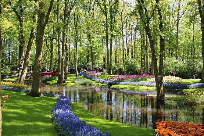 Tour to Giethoorn and Keukenhof Tulip Fields from Amsterdam - Price and Value Check at $567.14 Per Person