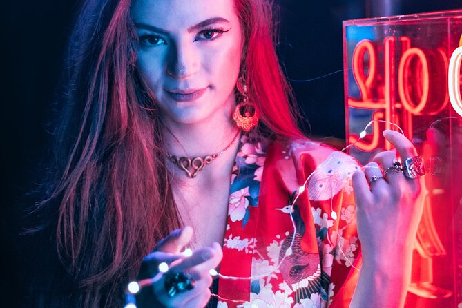 Vacation Night Photoshoot & Tour in Amsterdam - How the 60-Minute Night Walk Turns Into Real Portraits