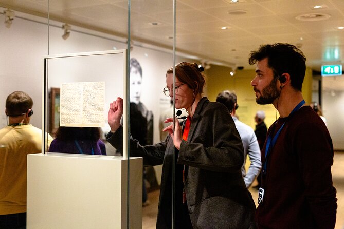 Van Gogh Museum Private Tour - Paris years, 1886–1888: felt hats, absinthe, and real social scenes