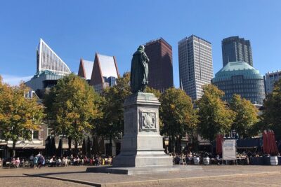 Visit the Girl with the Pearl Earring, The Hague & Delft City - Mauritshuis: seeing Vermeer with the right kind of attention