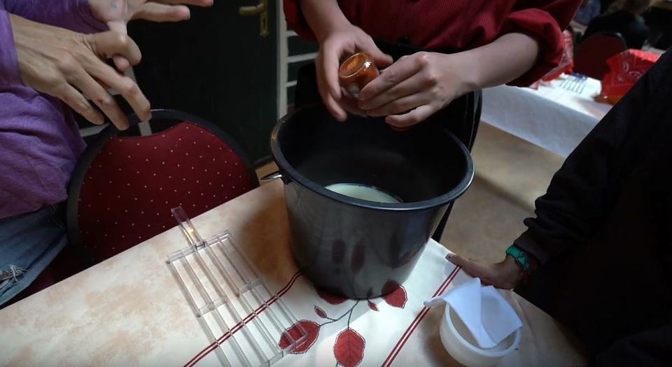 Volendam: 2.5-Hour Cheesemaking Workshop & Clog Making Tour - FAQ