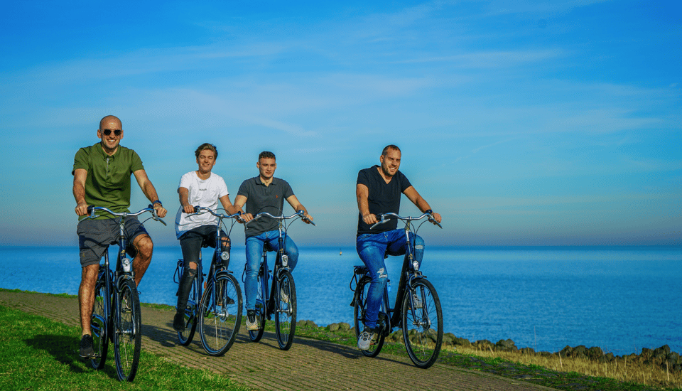 Volendam: Bike Rental including Highlights-Routes - Choosing Your Loop: 21 km, 24 km, or 27 km