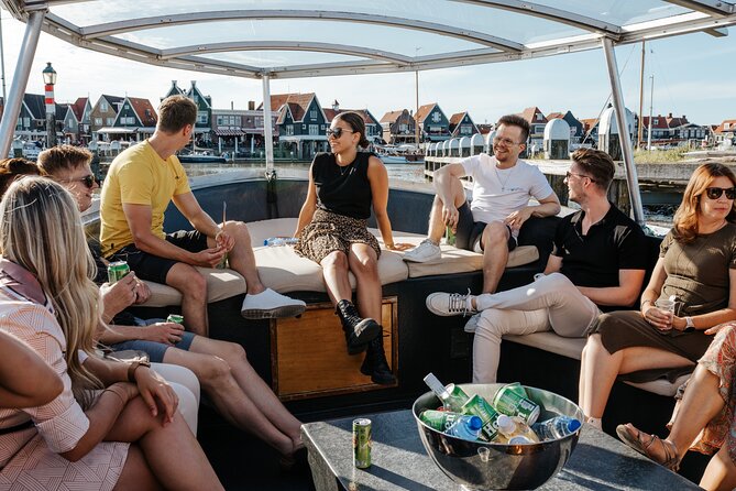 Volendam - Lake Cruise at Volendam including 1 free drink - Skipper stories that bring Volendam’s fishing villages to life