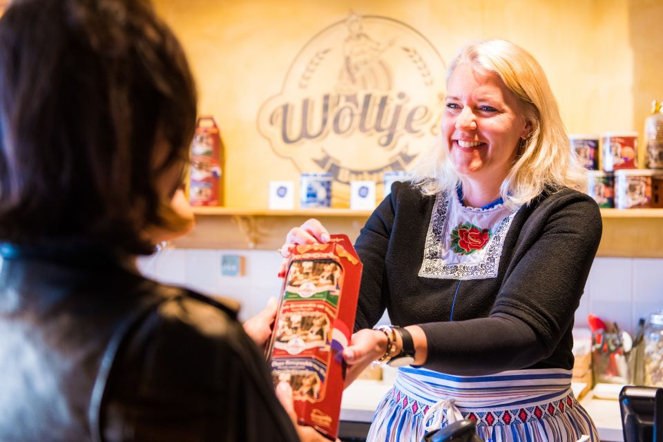 Volendam: Stroopwafel Experience with Tasting - Finding Haven 98 and Getting Your Bearings Fast
