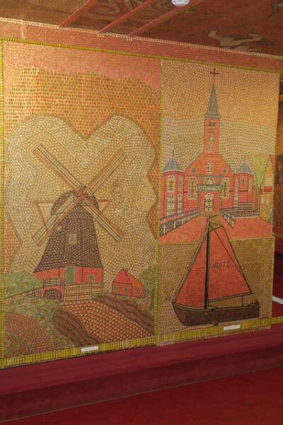 Volendam: Volendams Museum Entry Ticket - Getting to the entrance and getting oriented quickly