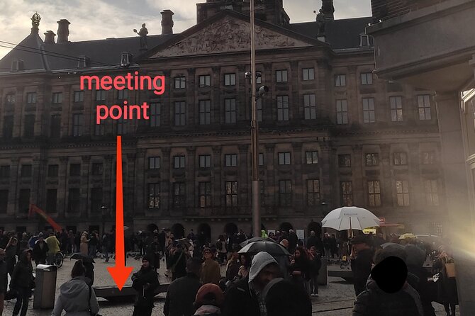 Walking Tour of Haunted Amsterdam - Spinhuissteeg: priest, prisoner, and a tight alley story