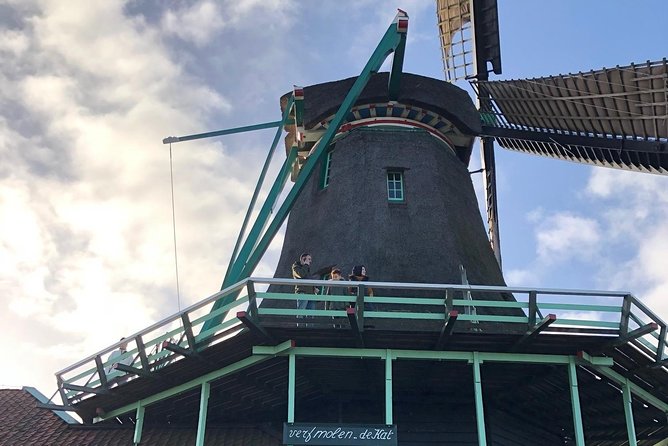 Windmill village Zaanse Schans from Amsterdam Central Station - A short trip that actually feels like Old Holland