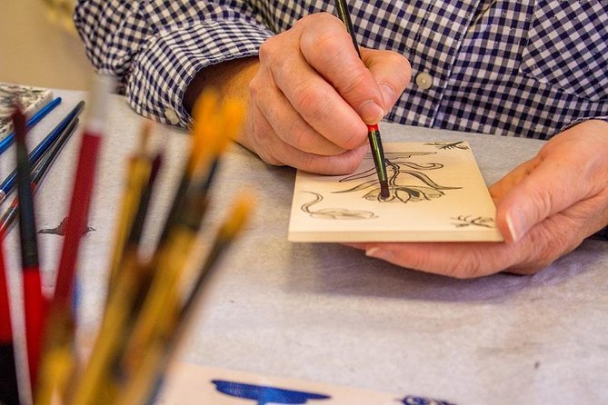 Workshop 'Paint your own Delft Blue Tile!' - Key highlights worth your time