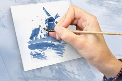 Workshop 'Paint your own Delft Blue Tile!' - Your workshop flow: paint, glaze, fire, then wait