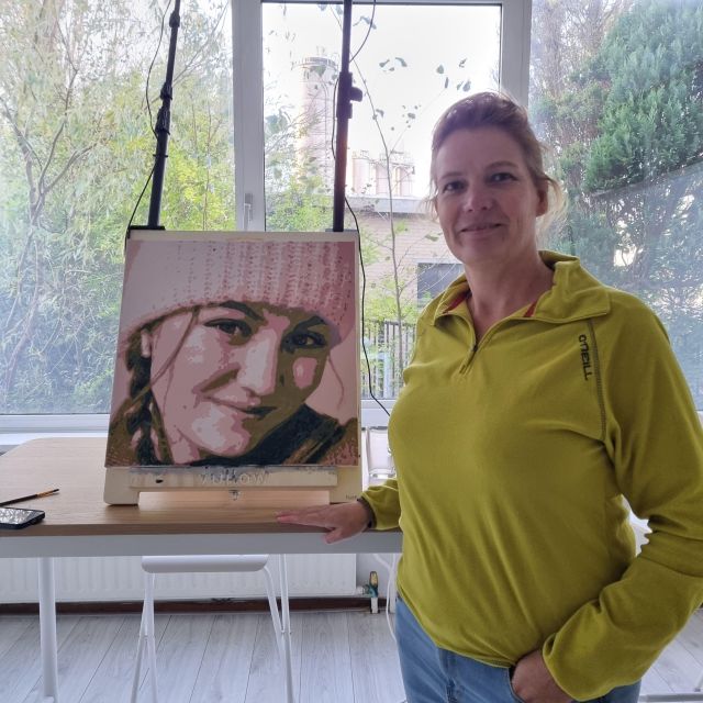 Zaandam: Paint a Perfect Portrait workshop - Getting There: The Meeting Point and Easy Transit