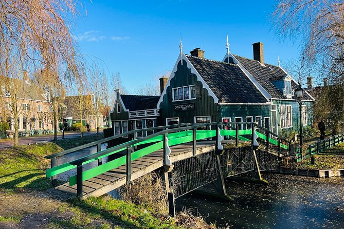 Zaanse Schans and Giethoorn Unique Day Trip with Boat Cruise - A fast day that still feels thoughtfully paced
